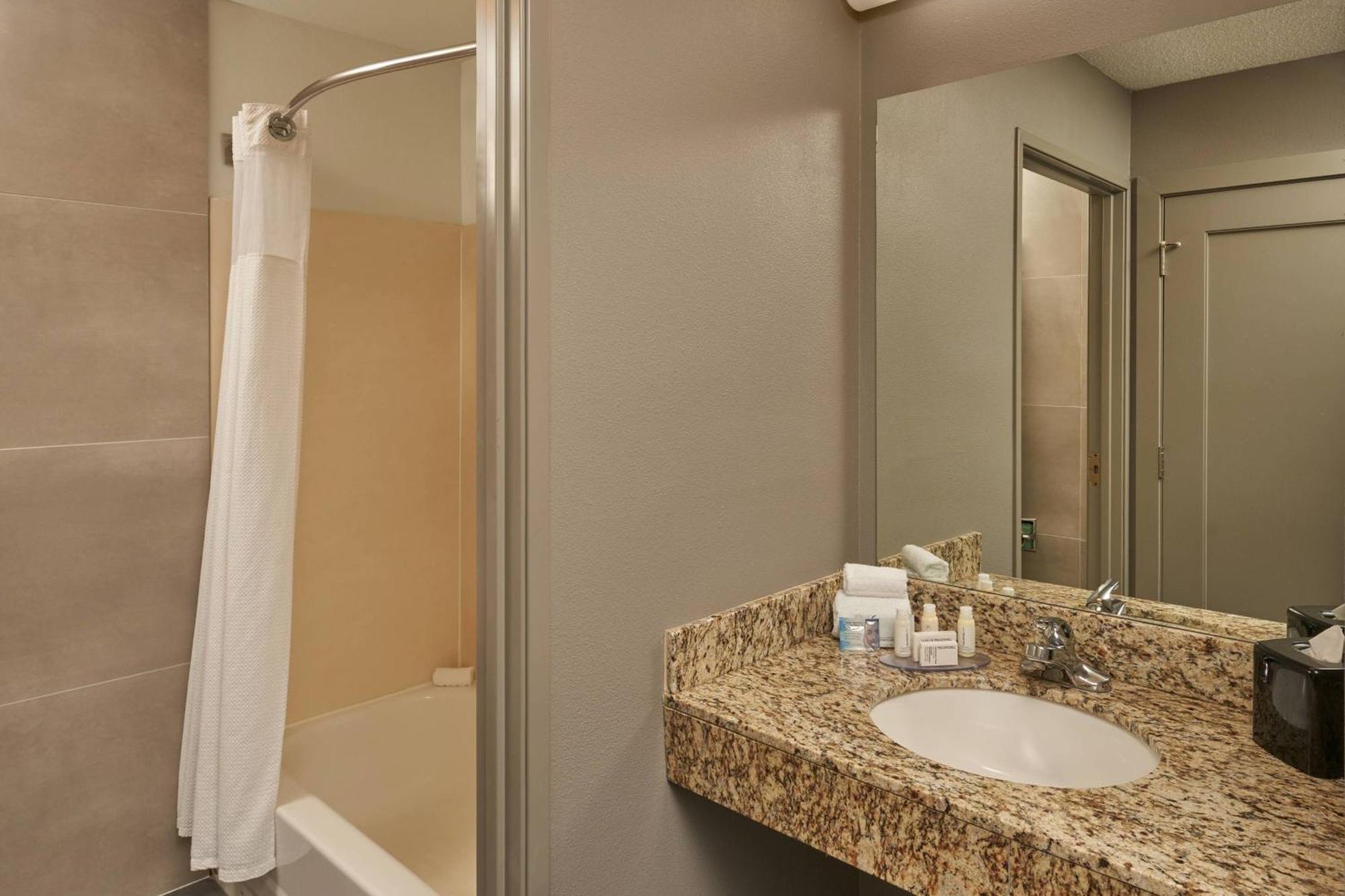 Courtyard By Marriott Indianapolis South Hotel Ngoại thất bức ảnh
